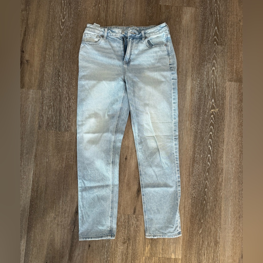 American Eagle Outfitters Light Wash Women’s Jeans